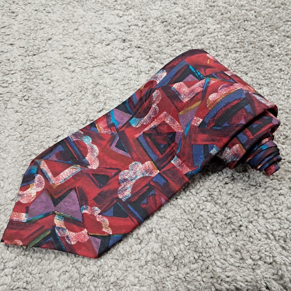 417 by Van Heusen Mens Silk Necktie Abstract Geometric Burgundy Purple USA Made